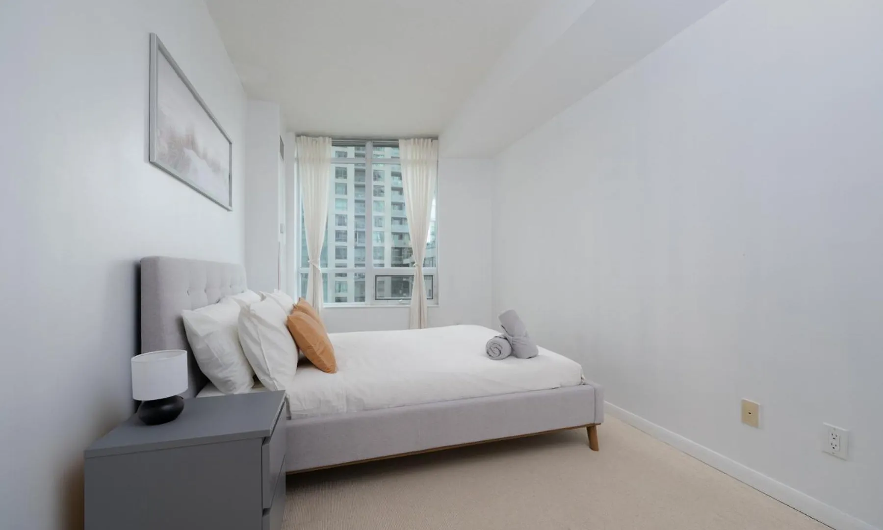 Fort York Apartments 多伦多
